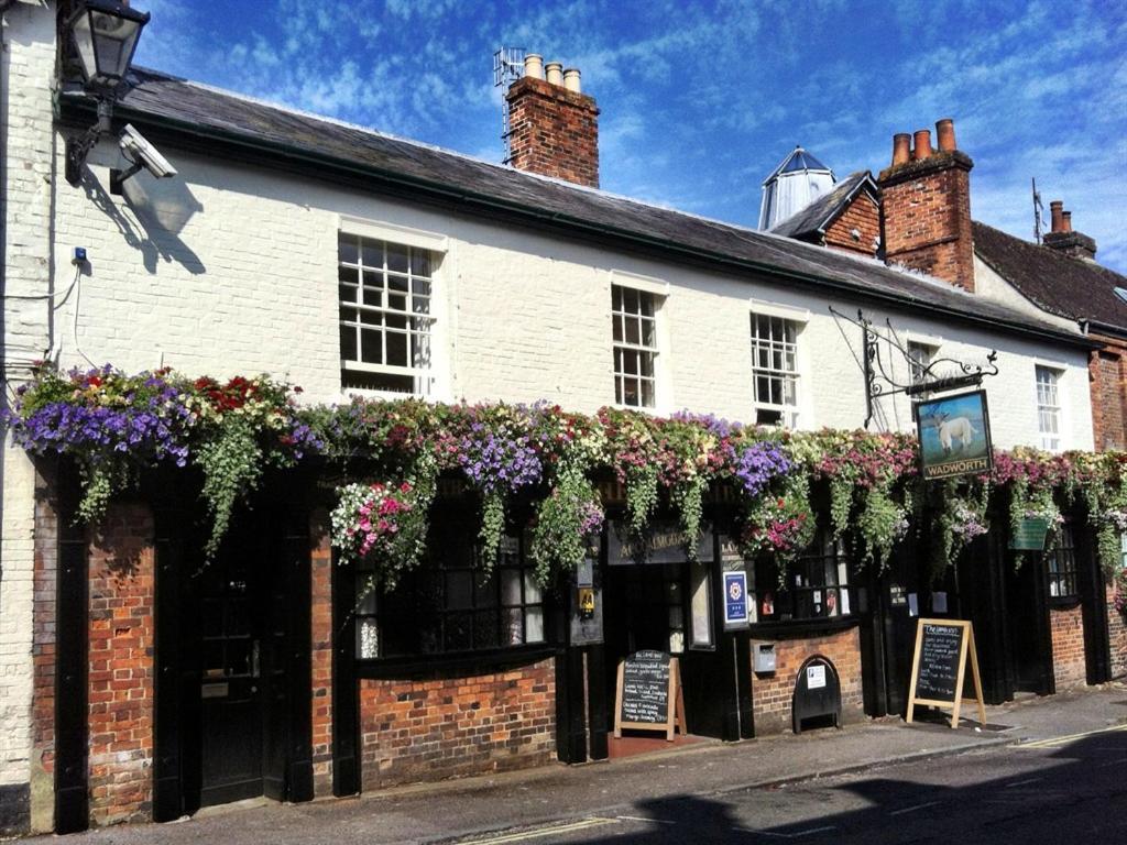 The Lamb Inn Marlborough Ngoại thất bức ảnh